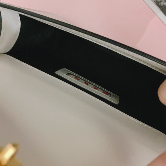 Authentic Marni truck crossbody - Picture 4 of 5